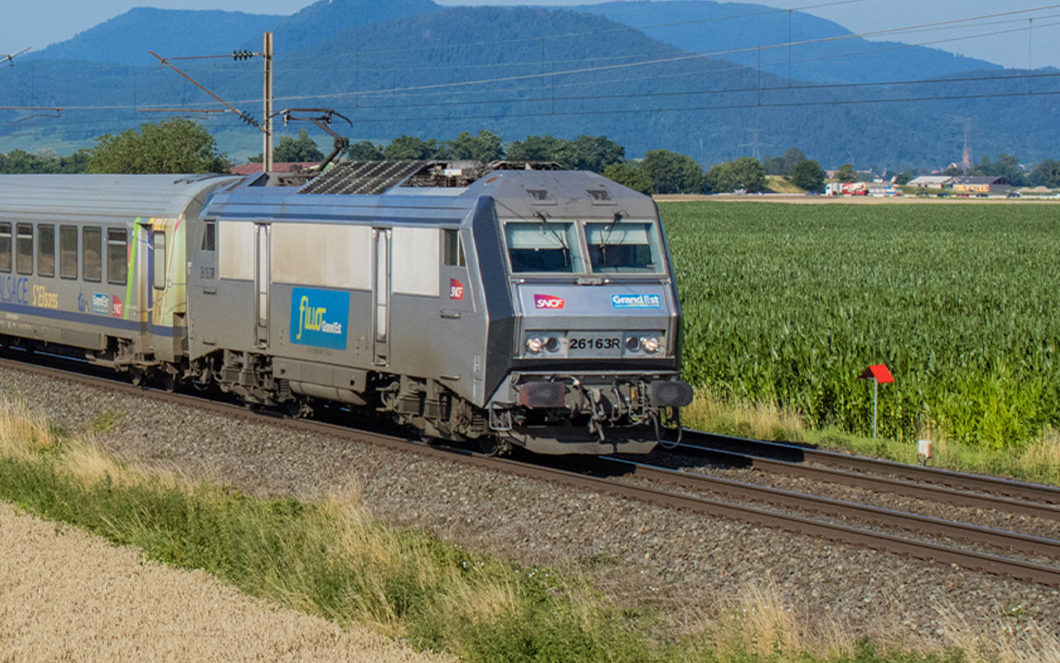 PIKO 51919 Locomotive électrique SNCF BB 8247 - Digital Sonore