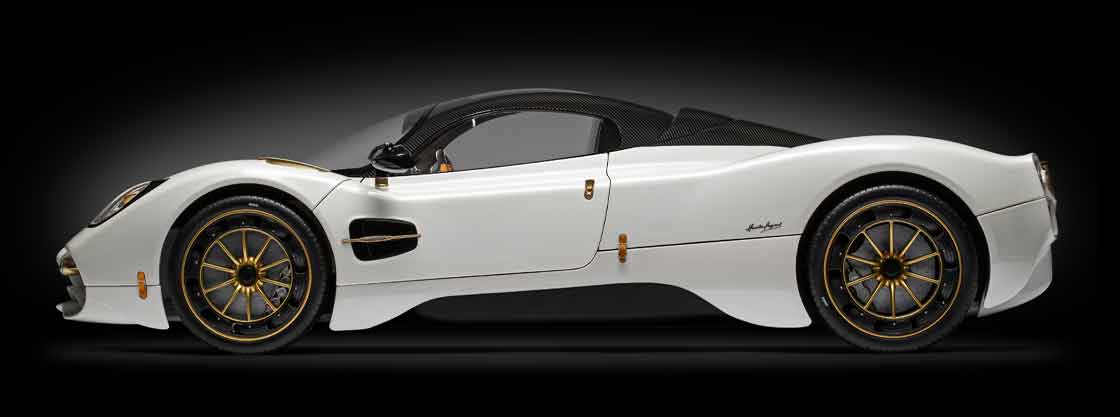 Lamborghini Aventador LP 700-4 Giallo Orion Hero Image Front View