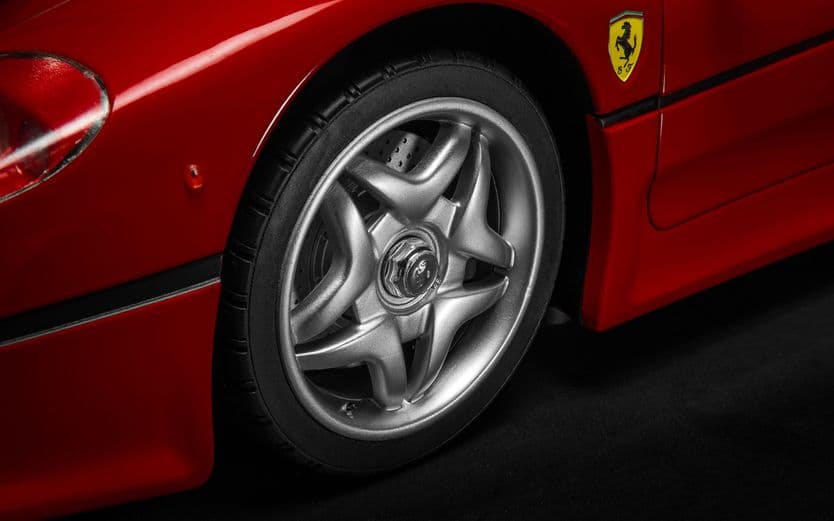Ferrari F50 - Rosso Corsa - 1:8 Scale Kit