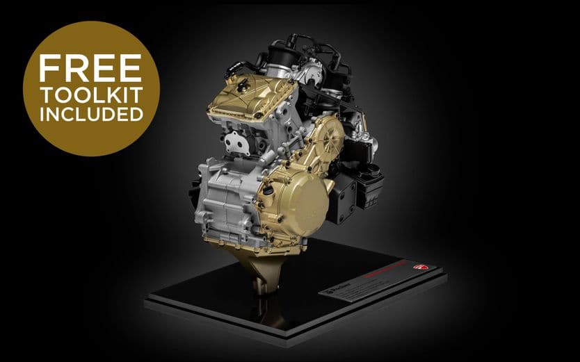 Ducati Superquadro - V2 Engine - 1:4 Scale Kit