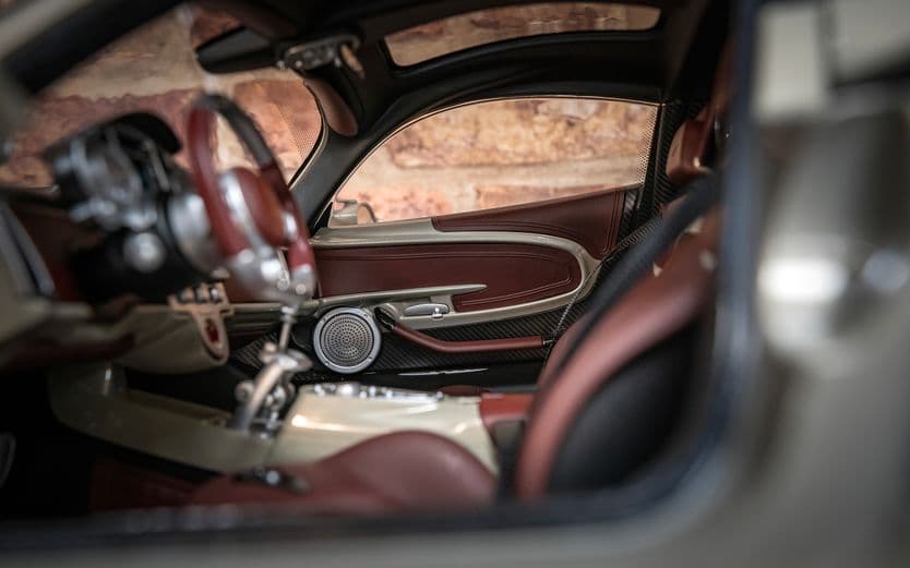 Pagani Utopia Coupé  - Rinascimento Lucido - 1:8 Scale Kit