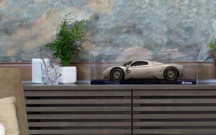 Pocher Car Display Case - 1:8 Scale