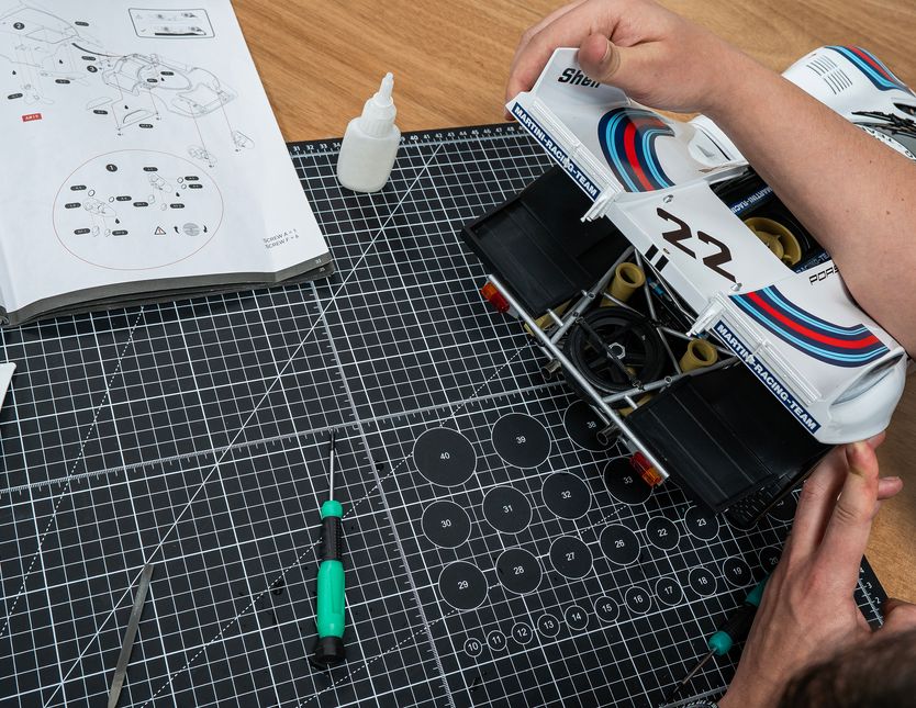 Porsche 917KH – MARTINI Edition -  1:8 Scale Kit